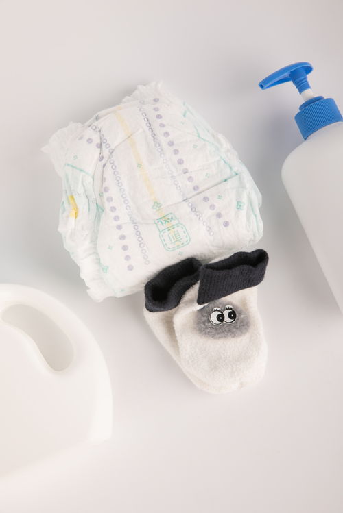 襪子尿不濕用品61六一兒童節(jié)物品攝影圖 攝影