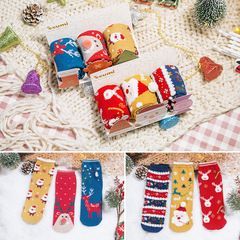 冬日暖心禮遇——新款3雙禮盒襪，可愛卡通中筒棉襪